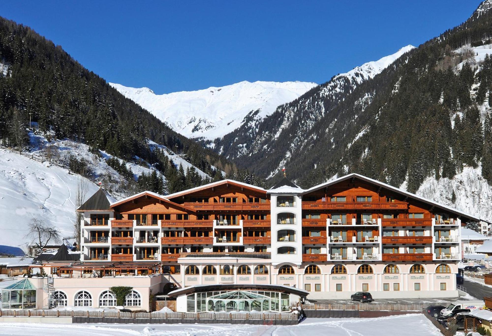 Wellness & Relax Hotel Milderer Hof Нойштифт-им-Штубайталь Экстерьер фото