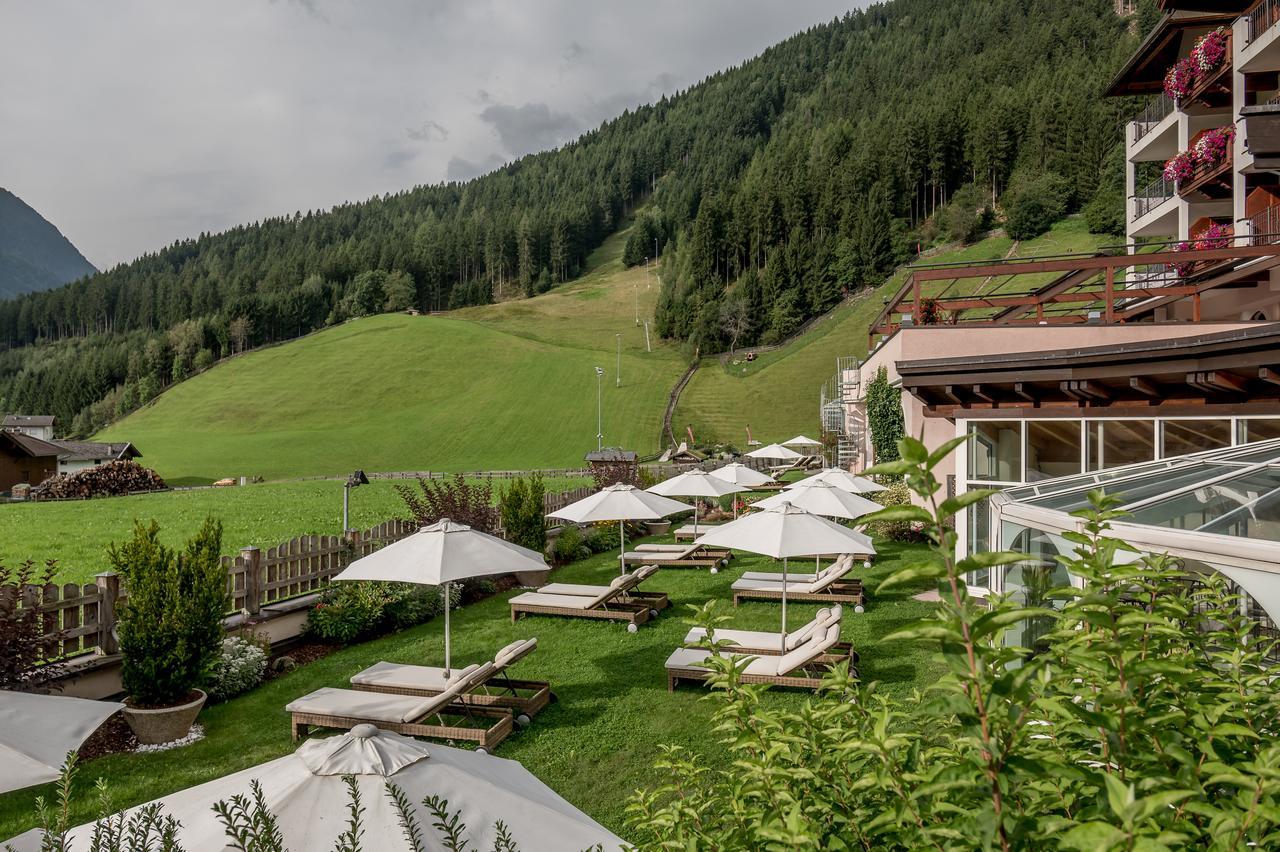 Wellness & Relax Hotel Milderer Hof Нойштифт-им-Штубайталь Экстерьер фото